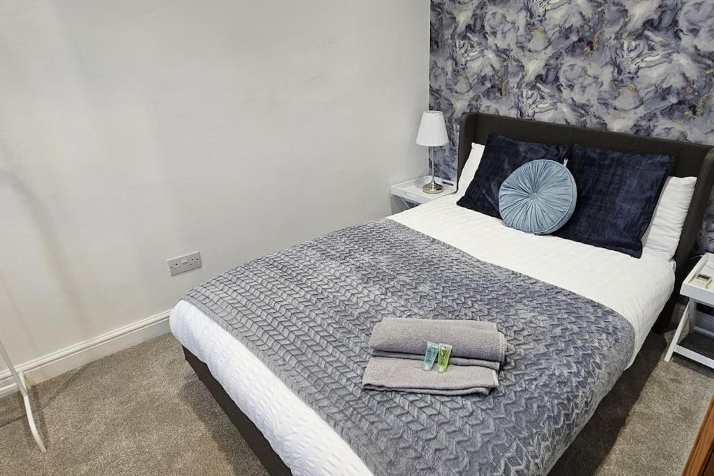 The Hive 4 Bed House Pool Table Air-Con Villa Maidstone Bagian luar foto