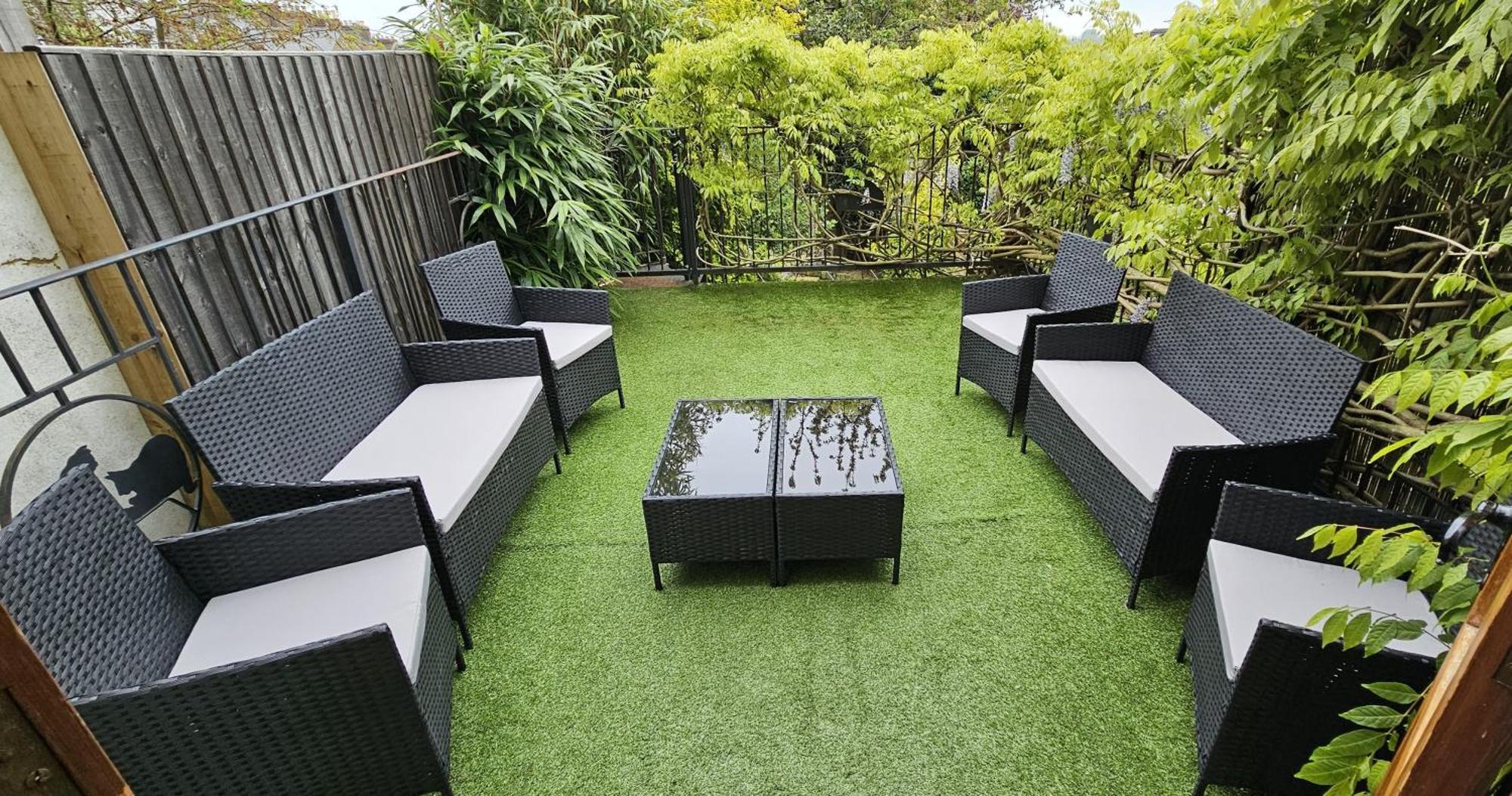 The Hive 4 Bed House Pool Table Air-Con Villa Maidstone Bagian luar foto